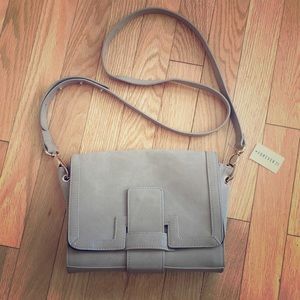 NWT Forever 21 Tan Satchel - Removable Strap